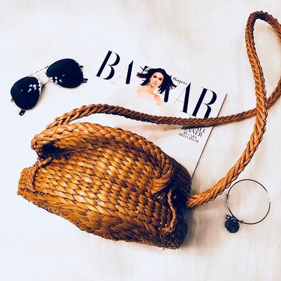 🆕Round Woven Straw Crossbody Bag - Picture 2 of 4